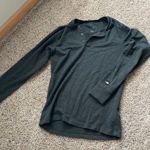 Men’s North Face Henley